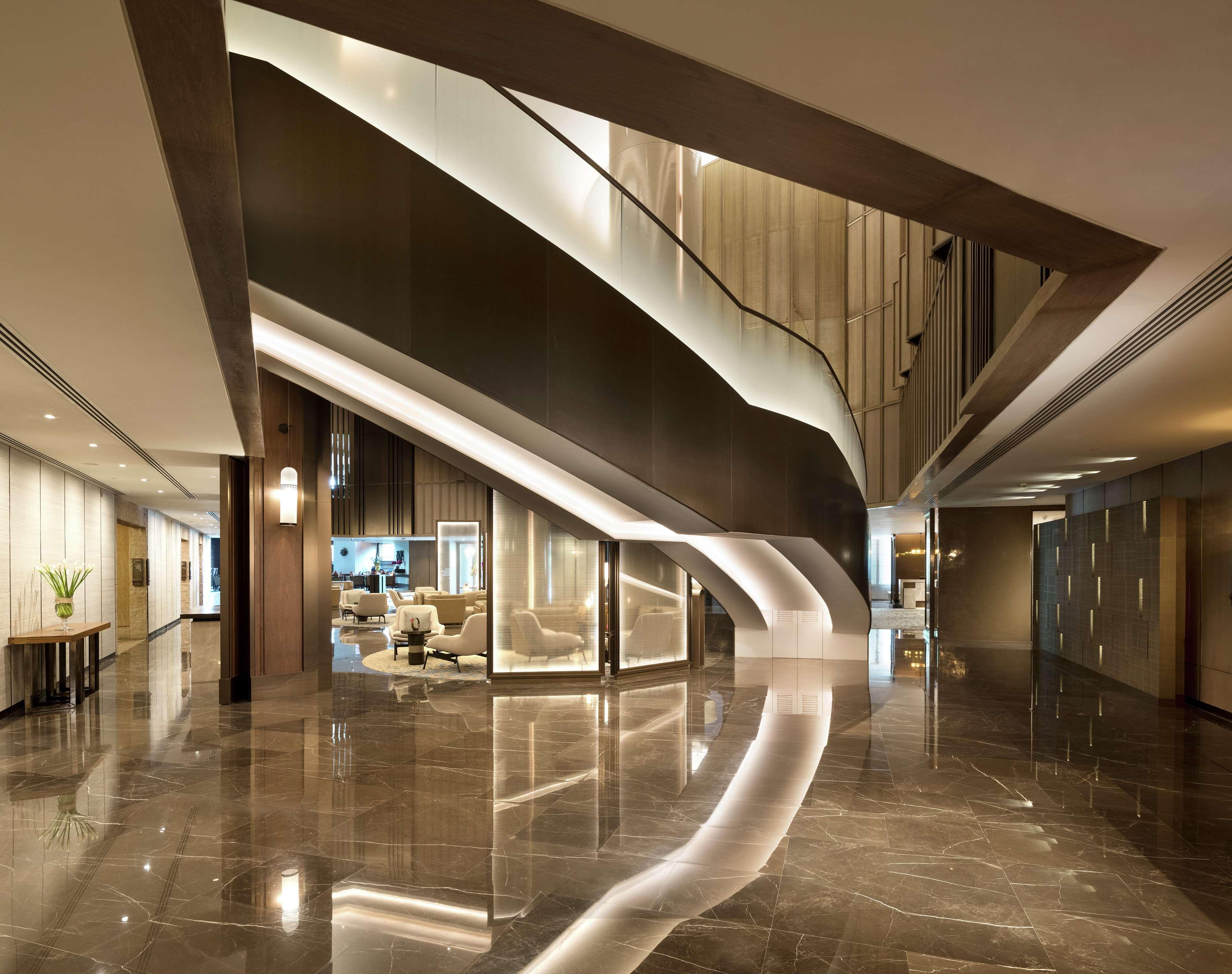Conrad Bangkok Otel Dış mekan fotoğraf The lobby of the hotel