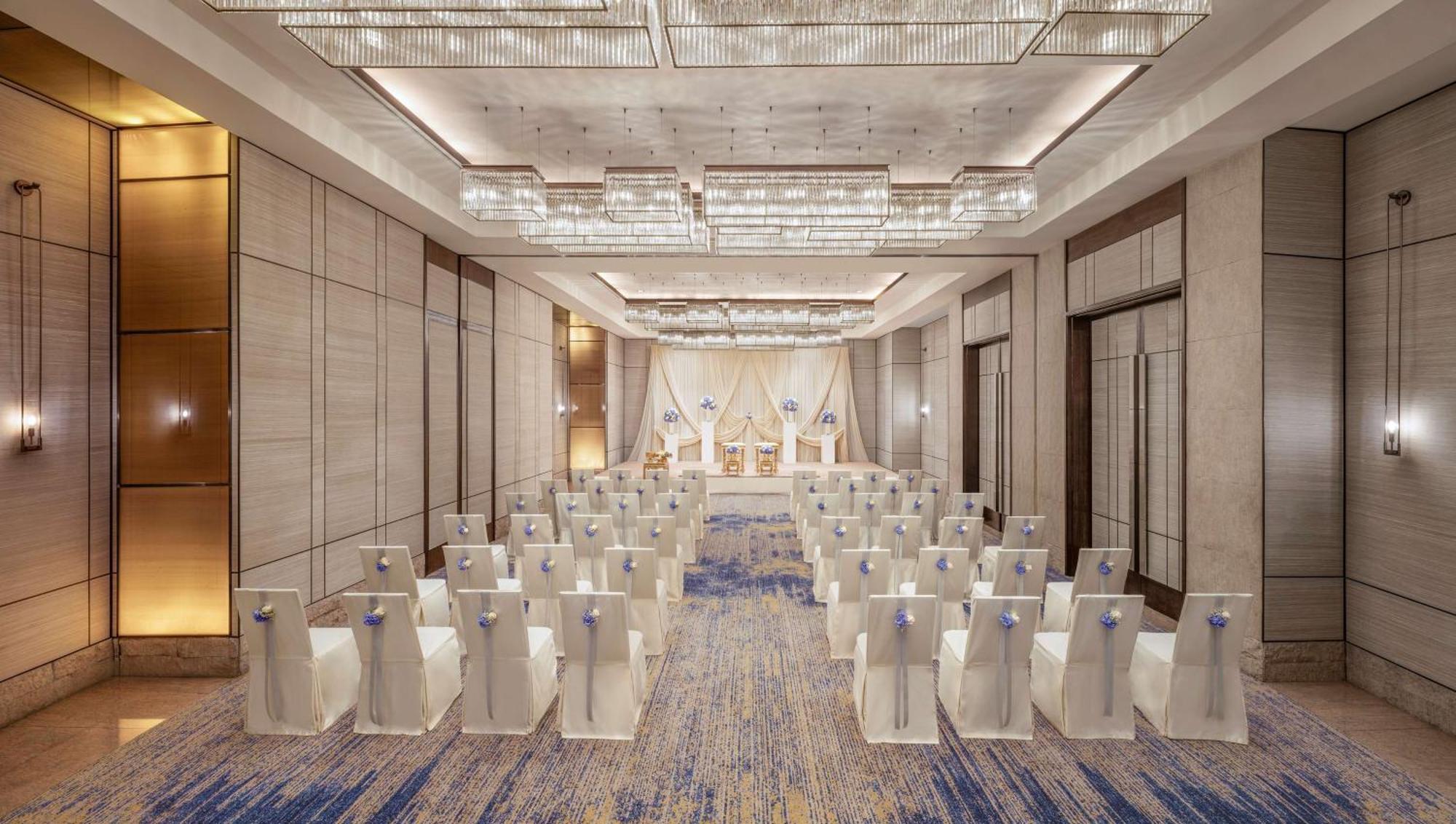 Conrad Bangkok Otel Dış mekan fotoğraf The ballroom