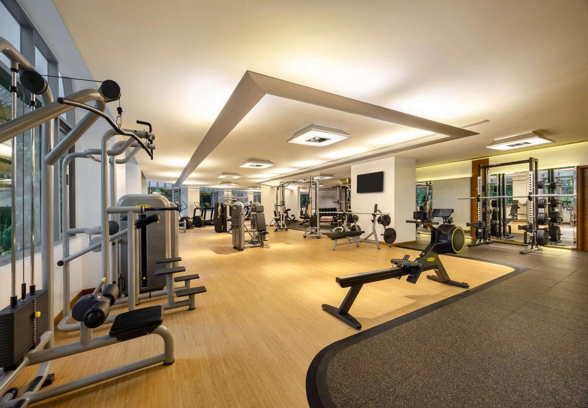 Conrad Bangkok Otel Dış mekan fotoğraf The gym at the InterContinental Hotel, Seoul, South Korea
